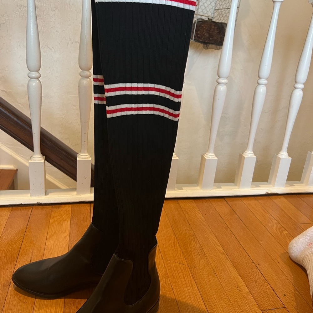 Cape Robbin Sock Boot size 10 worn only once!